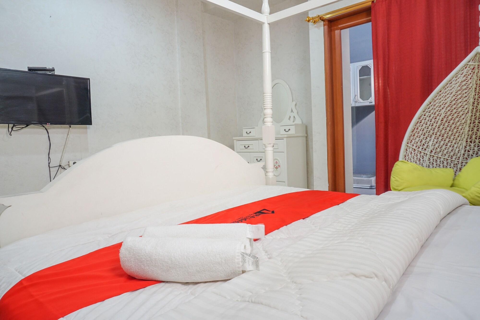 Hotel Reddoorz Near Kemang Square Yakarta Exterior foto