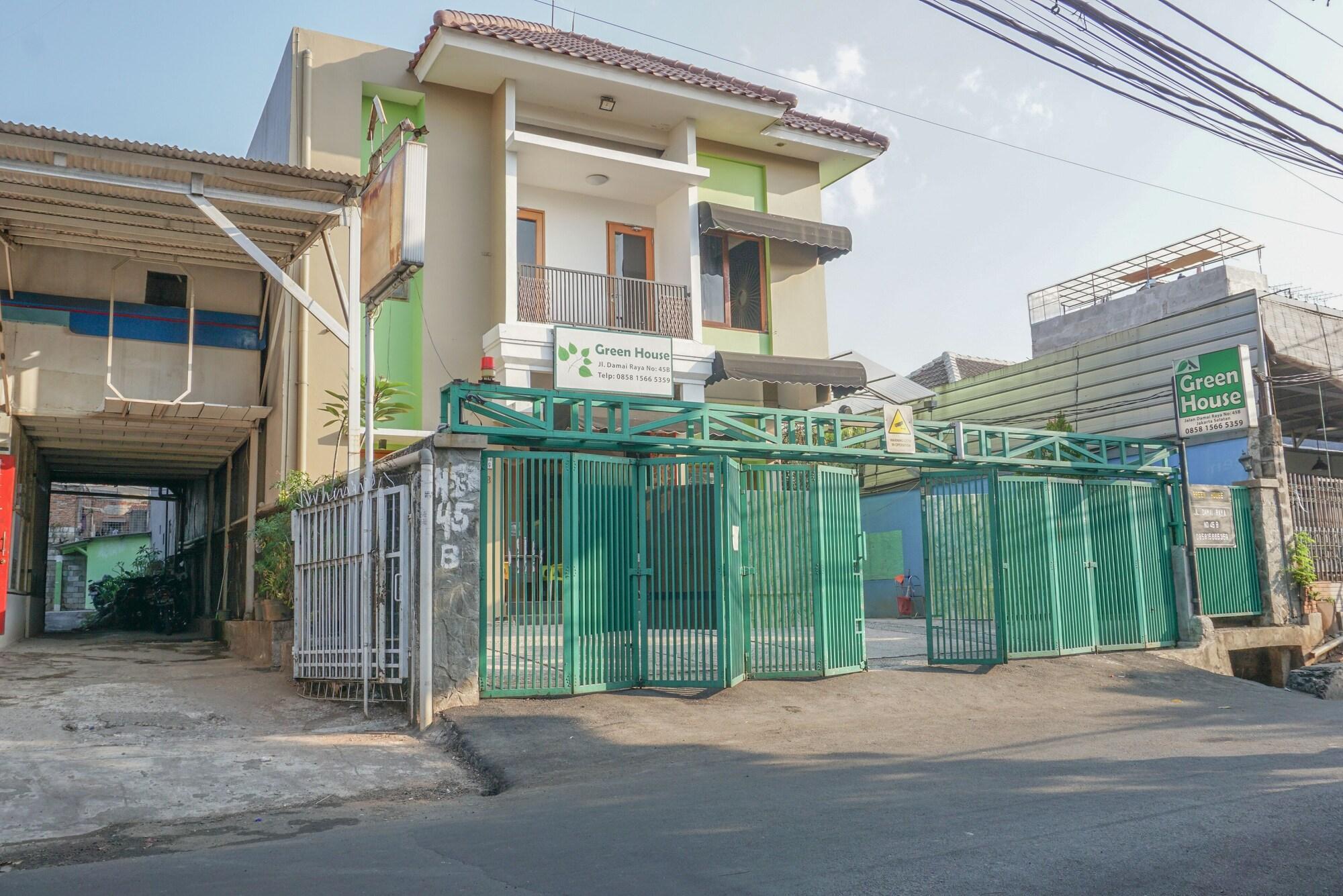 Hotel Reddoorz Near Kemang Square Yakarta Exterior foto